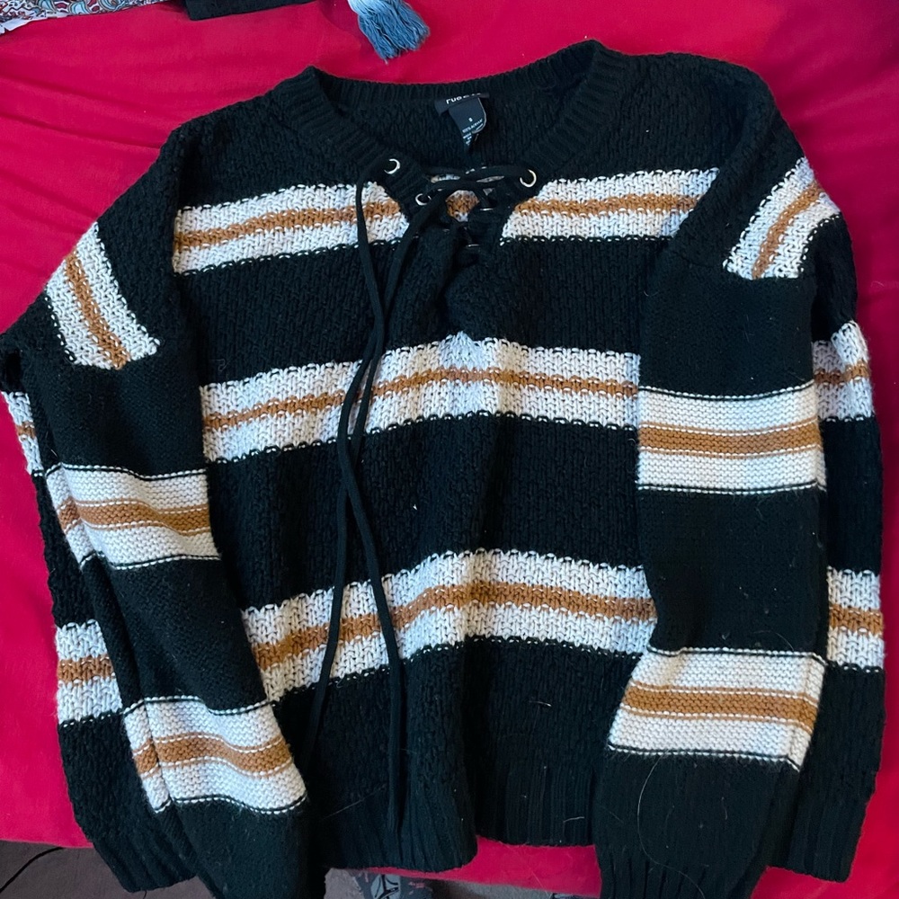 Sweater, rue21, small, black, yellow and white